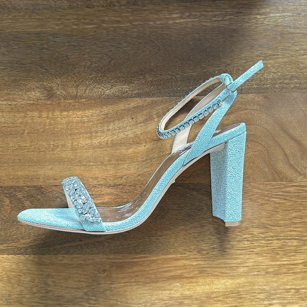 NIB Badgley Mischka Teal Blue Crystal Heels size 10